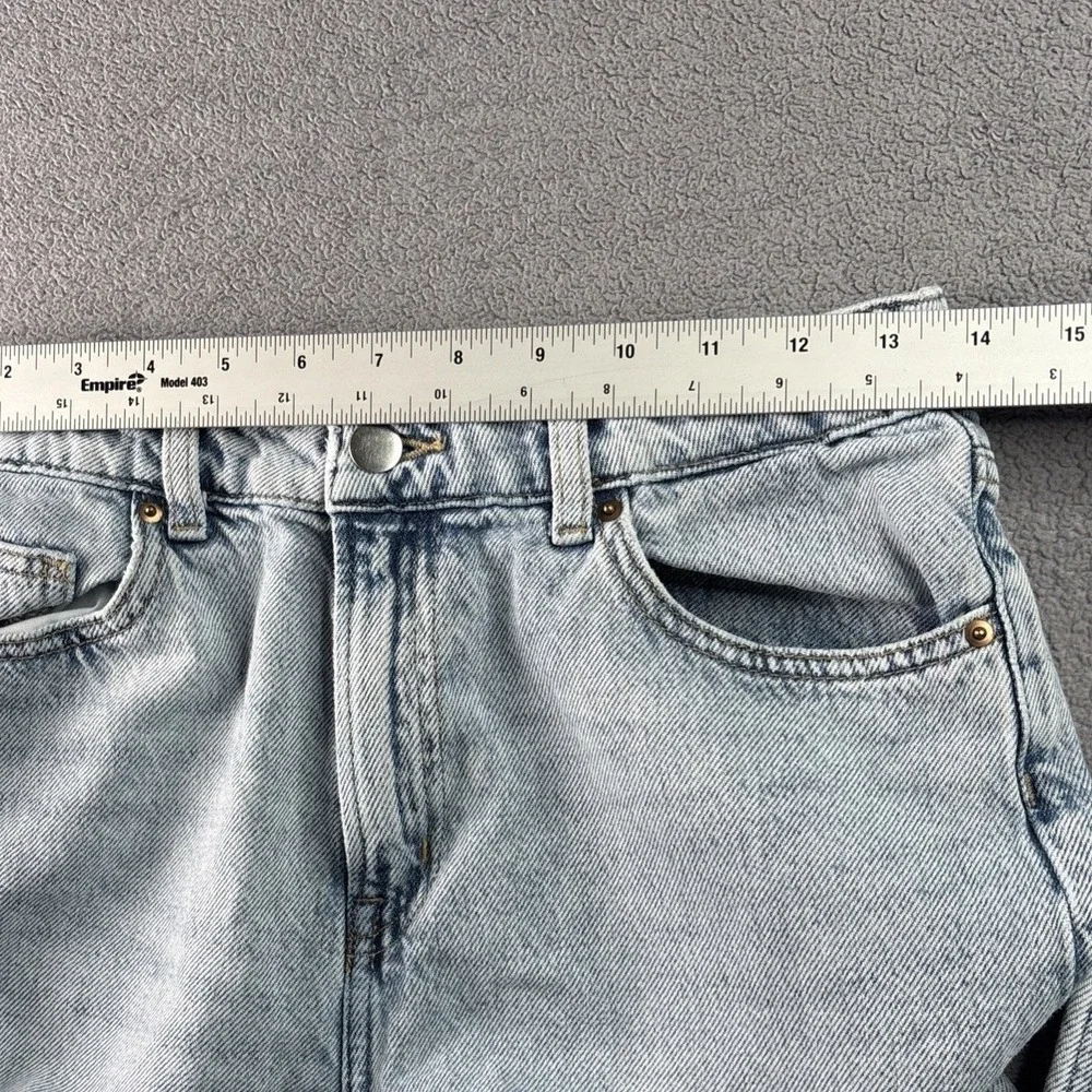 H & M Straight Leg Light Blue Denim Jeans Size US 6‎
